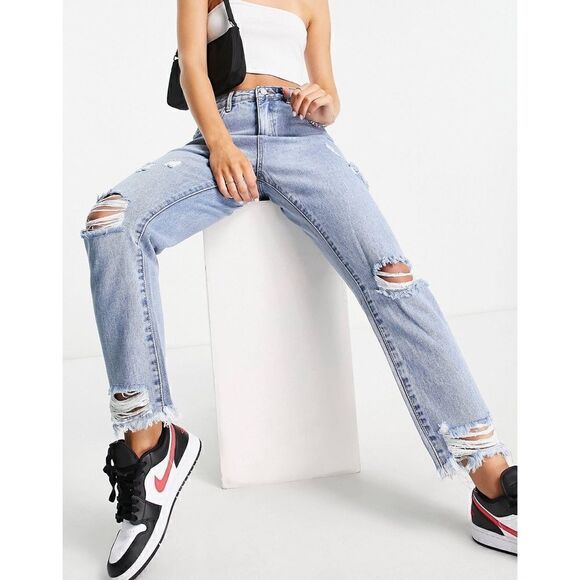 NWOT Missguided Petite Wrath Straight Leg Jeans with Rips in Light Wash Blue, 8S - Picture 6 of 16